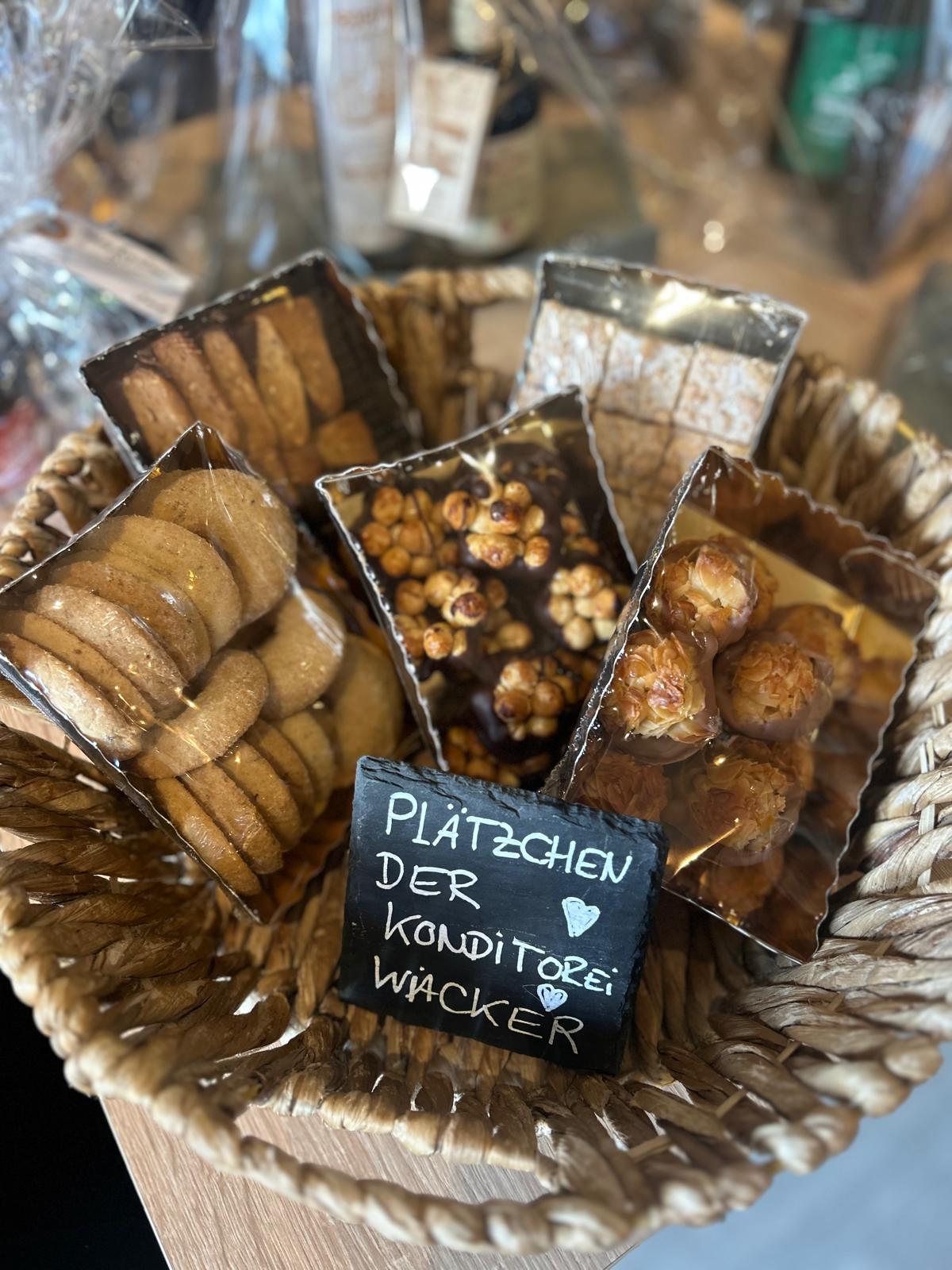 B4514EFC-525B-4487-B502-16A0B766AD7C